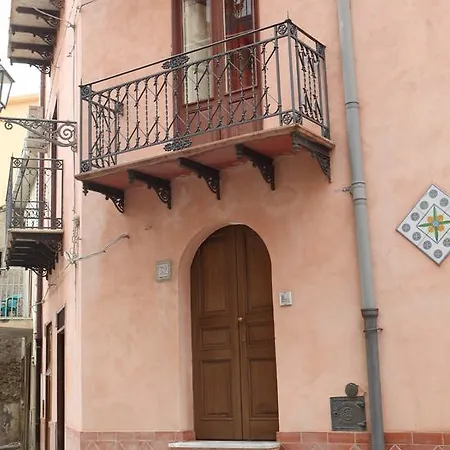 Casa Luigi Sergio - Affitto Breve Appartement Santo Stefano di Camastra